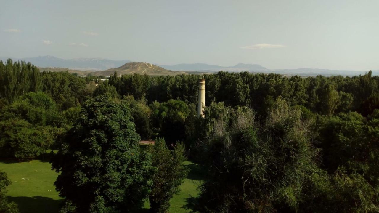 Centro Historico - Muralla Revellin Логроньо Екстериор снимка